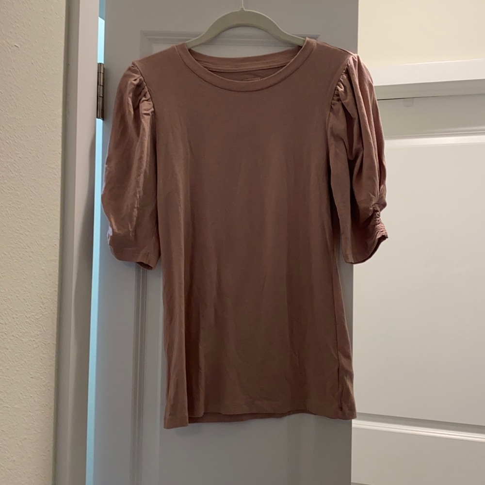 Rose gap tshirt with puff sleeve